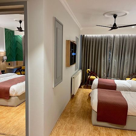 Hotel New Park Srīnagar Zewnętrze zdjęcie